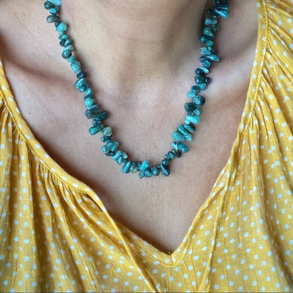 Vintage JADE DROPS SHORT NECKLACE - Picture 2 of 5